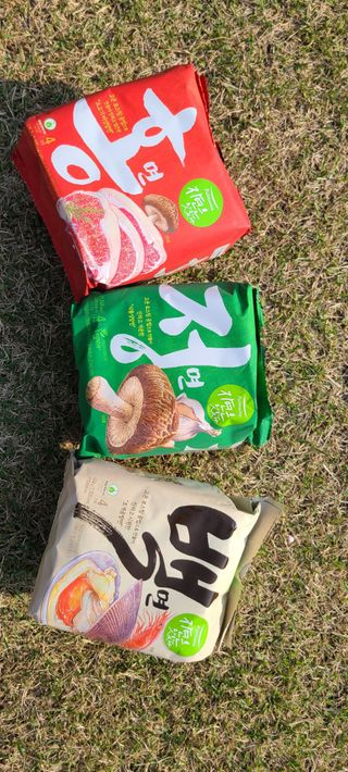 [풀무원] 자연은맛있다 정면, 백면, 홍면  세트 — 5점을 준 리뷰어가 2021년 4월 올린 사용 사진