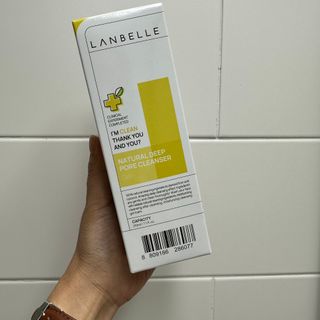랑벨 내츄럴 딥 포어 클렌저 210ml (저자극 약산성 천연 클렌징 젤) — 5점을 준 리뷰어가 2022년 10월 올린 사용 사진