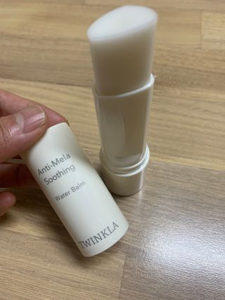 [트윙클라] 안티멜라 수딩 워터밤+안티링클 샤이닝 멀티밤 — 5점을 준 리뷰어가 2022년 8월 올린 사용 사진