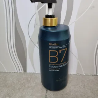 [포레스트스토리] 탈모증상완화 샴푸 1,000ml — 5점을 준 리뷰어가 2022년 3월 올린 사용 사진