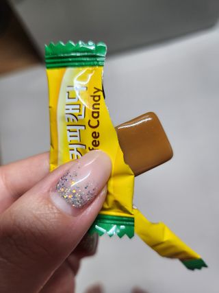 (주) 피치코리아 믹스커피캔디76g x2개입 — 5점을 준 리뷰어가 2022년 11월 올린 사용 사진