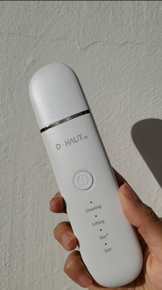 디하우트 랩 4 in 1 갈바닉 아쿠아 워터 필링기 스킨스크러버 — 5점을 준 리뷰어가 2021년 11월 올린 사용 사진