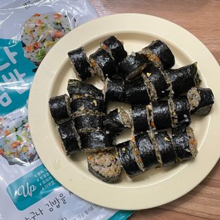 해풀잎 누구나 김밥*1ea [(혼합야채 35g *1ea,  김밥김 (5g, 5ea),  양념간장 (6g, 5ea), 참기름(5g, 2ea)] — 5점을 준 리뷰어가 2022년 7월 올린 사용 사진