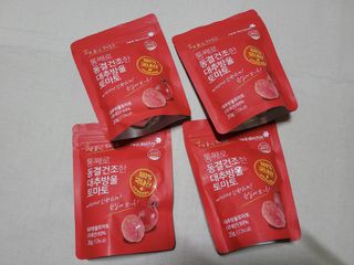 레드닥터 통째로 동결건조한 대추방울토마토 20g * 4봉 — 5점을 준 리뷰어가 2022년 12월 올린 사용 사진