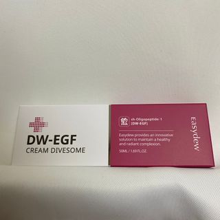 이지듀 DW-EGF 크림 다이브좀_콜라겐이 쏙쏙, 탄력피부로 다이빙 — 4.5점을 준 리뷰어가 2021년 3월 올린 사용 사진
