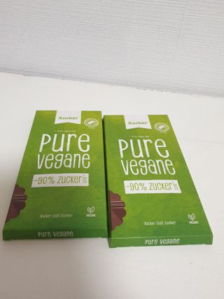 당류2g 자일리톨로 단맛을낸 슈카 퓨어비건 무설탕초콜릿 Xucker vegan 2개입 — 5점을 준 리뷰어가 2021년 4월 올린 사용 사진