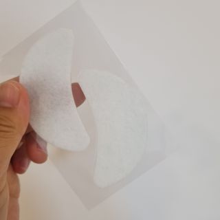 건강누리인터내셔날 레아라 다이아포스 슬리핑 아이패치 골드 & 물광 아이패치 [14회분/총 28매] — 5점을 준 리뷰어가 2022년 7월 올린 사용 사진