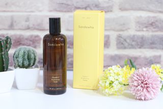 스킨큐어 산다화 비타민c 화이트닝 토너 150ml — 5점을 준 리뷰어가 2021년 12월 올린 사용 사진