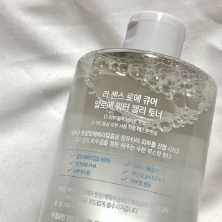 김정문알로에 큐어 큐어 알로에 워터 젤리 토너 500ml — 5점을 준 리뷰어가 2021년 4월 올린 사용 사진