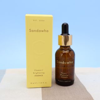 스킨큐어 산다화 비타민c 화이트닝 에센스 30ml — 5점을 준 리뷰어가 2023년 10월 올린 사용 사진
