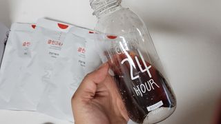 클린24시간 1BOX(5포) + 전용보틀(500ml) — 4점을 준 리뷰어가 2022년 10월 올린 사용 사진