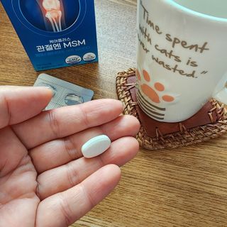 [경남제약헬스케어]케어플러스 관절엔 MSM 1000mg 60정/1개월분/관절/뼈/연골 영양/비타민D+아연/1일2정 — 5점을 준 리뷰어가 2024년 1월 올린 사용 사진