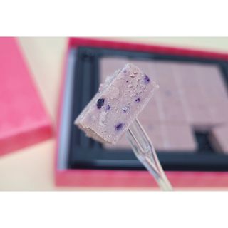 카카오 본연의 색을 간직하고있는 루비초콜릿과 블루베리의 만남, 카카올라 루비베리요거트생초콜릿 — 5점을 준 리뷰어가 2021년 10월 올린 사용 사진