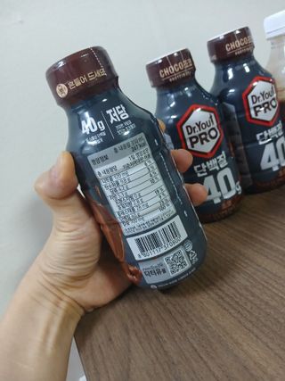 닥터유 프로 단백질 드링크 40g 초코 닥터유 프로 단백질드링크 40g 초코 — 5점을 준 리뷰어가 2024년 8월 올린 사용 사진
