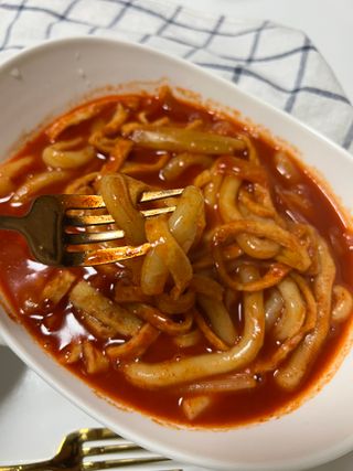 [푸딩팩토리] 요즘누들떡볶이540g + 매콤누들떡볶이 470g — 5점을 준 리뷰어가 2022년 9월 올린 사용 사진