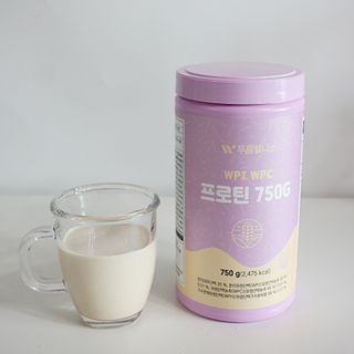 [푸름웰니스] 프로틴 다이어트 단백질 쉐이크 (750g) — 4.5점을 준 리뷰어가 2022년 5월 올린 사용 사진