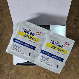 3M 넥스케어 블레미쉬 여드름패치 릴리프 111매(짜기 전 케어) +알코올스왑 증정 — 5점을 준 리뷰어가 2024년 5월 올린 사용 사진