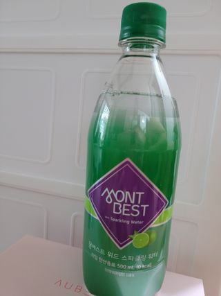 몽베스트 Montbest with Sparkling water Lime20병 — 5점을 준 리뷰어가 2021년 10월 올린 사용 사진
