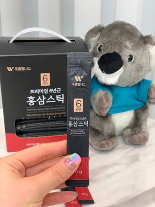 [푸름웰니스] 프리미엄 6년근 홍삼스틱 3mg x 100포 — 5점을 준 리뷰어가 2022년 3월 올린 사용 사진