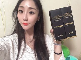썸헤어 / SUMHAIR 썸헤어  써밋 안티 헤어로스 샴푸+트리트먼트 — 4점을 준 리뷰어가 2021년 6월 올린 사용 사진