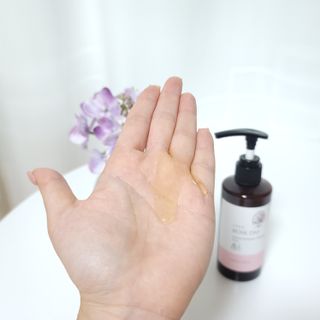 라라로즈데이 시즌2 여성청결제 200ml 아로마 페미민 클렌저, 독일더마인증 — 5점을 준 리뷰어가 2021년 8월 올린 사용 사진