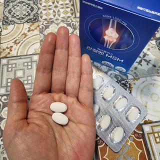 [경남제약헬스케어]케어플러스 관절엔 MSM 1000mg 60정/1개월분/관절/뼈/연골 영양/비타민D+아연/1일2정 — 5점을 준 리뷰어가 2024년 1월 올린 사용 사진