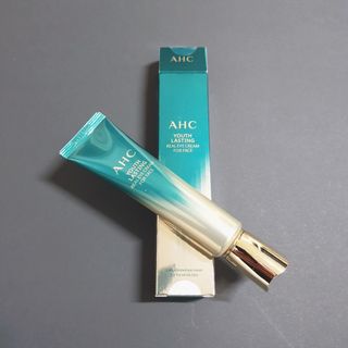 [NEW 탄력유턴 아이크림] AHC 유스 래스팅 리얼 아이크림 포 페이스 — 5점을 준 리뷰어가 2021년 1월 올린 사용 사진