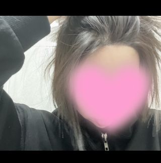 [유니프] 헤어 샤이니 핑크 컬러 트리트먼트 500g — 5점을 준 리뷰어가 2023년 12월 올린 사용 사진