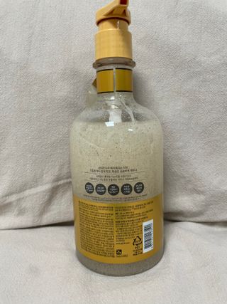 벨먼 내추럴스파 수분광채 스크럽 바디워시 600ml 5종 — 5점을 준 리뷰어가 2022년 5월 올린 사용 사진