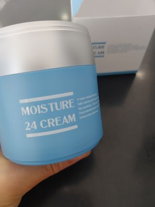 Dr.느루벗 느루벗 모이스쳐 24 크림 — 4.5점을 준 리뷰어가 2021년 3월 올린 사용 사진