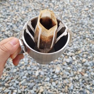 커스프 드립백 커피 G1원두 버라이어티팩 12g 12개입 — 5점을 준 리뷰어가 2022년 8월 올린 사용 사진