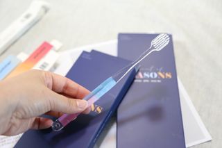 에브리모먼트 에브리 모먼트 칫솔 Every moment toothbrush — 5점을 준 리뷰어가 2022년 5월 올린 사용 사진