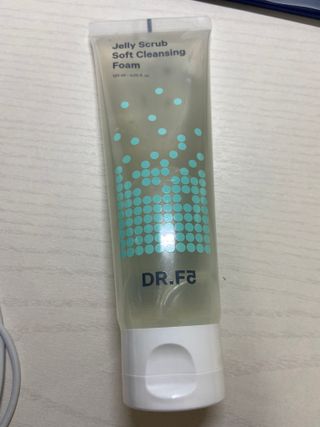 닥터에프파이브 젤리스크럽 소프트 클렌징폼 120ml — 5점을 준 리뷰어가 2022년 5월 올린 사용 사진