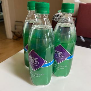 몽베스트 Montbest with Sparkling water Plain 20병 — 5점을 준 리뷰어가 2022년 7월 올린 사용 사진