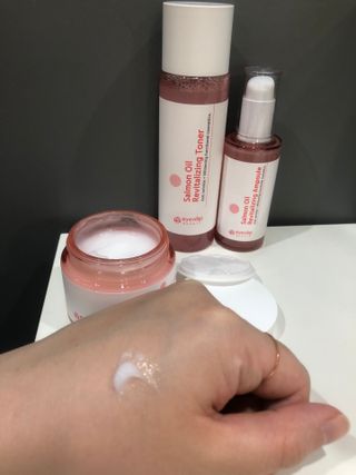 아이앤립 / EYENLIP 아이앤립 연어오일 리바이탈라이징 토너+앰플+크림 3종 세트 — 5점을 준 리뷰어가 2021년 5월 올린 사용 사진