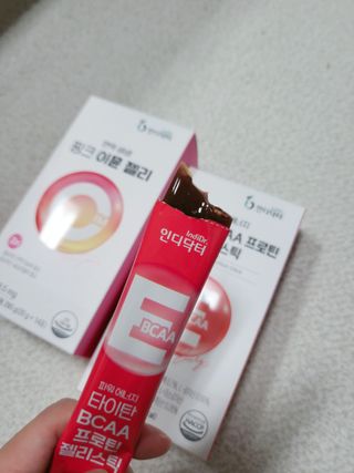 인디닥터 면역 생생 핑크 이뮨 젤리 + 타이탄 BCAA 프로틴 젤리스틱 — 5점을 준 리뷰어가 2022년 4월 올린 사용 사진