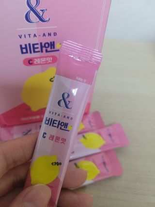 비타앤C 레몬맛, 망고맛 — 5점을 준 리뷰어가 2021년 6월 올린 사용 사진