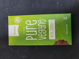 당류2g 자일리톨로 단맛을낸 슈카 퓨어비건 무설탕초콜릿 Xucker vegan 2개입 — 5점을 준 리뷰어가 2021년 4월 올린 사용 사진