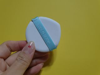 [툴앤썸] 메이크업 브러시로 바르고 호빵 스펀지로 클렌징하는 A-Z 뷰티툴 5종 — 5점을 준 리뷰어가 2021년 1월 올린 사용 사진