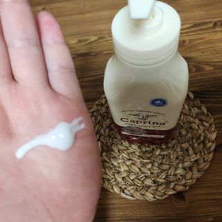 카프리나 산양밀크 모이스춰라이징 바디로션 350ml(오리지널향) — 5점을 준 리뷰어가 2023년 4월 올린 사용 사진