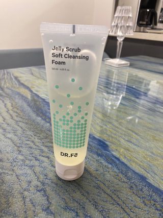 닥터에프파이브 젤리스크럽 소프트 클렌징폼 120ml — 5점을 준 리뷰어가 2022년 6월 올린 사용 사진