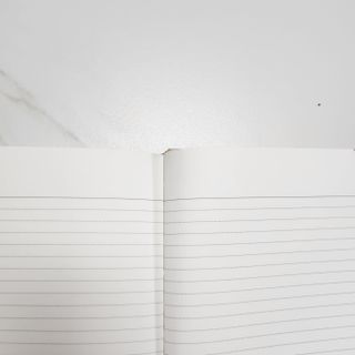 리훈 2023년 하고싶은말다이어리 (세로/정사각 중 택 1, 베이지/블루 중 택 1) — 5점을 준 리뷰어가 2023년 2월 올린 사용 사진