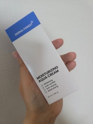 더마포레스트 모이스처라이징 아쿠아크림 / 수분크림 히알루론산 펩타이드 보습 미백 주름개선 — 5점을 준 리뷰어가 2021년 6월 올린 사용 사진