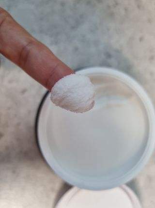 세이지빼빼 빼빼B 슬리미 히알 바디밤 150g — 4.5점을 준 리뷰어가 2022년 10월 올린 사용 사진