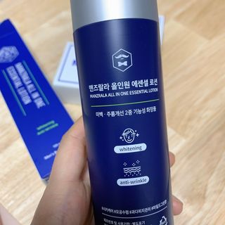 맨즈랄라 라이브캠페인 올인원블루샤워바2개+올인원로션1개 — 4점을 준 리뷰어가 2021년 6월 올린 사용 사진