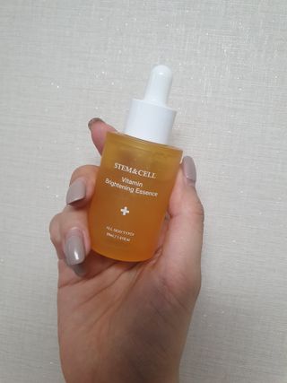 체르엠 스템앤셀 비타민 브라이트닝 에센스 30ml 1개 — 5점을 준 리뷰어가 2022년 1월 올린 사용 사진