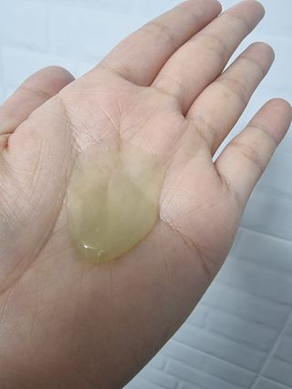 프리마인 메이크업과 들뜨는 각질까지 한방에 깐달걀로! 순하기까지한 셀베이스 그린티클렌저(200ml) — 4점을 준 리뷰어가 2023년 5월 올린 사용 사진