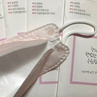[이지아 마스크] 애니가드 더솔루션마스크 KF80 대형 컬러 4종 — 5점을 준 리뷰어가 2021년 7월 올린 사용 사진