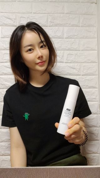리생 [Re생] 퍼팩트 앰플 이중 기능성 미스트 100ml  피부미백 주름개선 = 총 2개 200ml 증정 — 3점을 준 리뷰어가 2021년 9월 올린 사용 사진