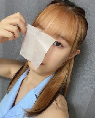 [갸스비] 메이크업은 그대로, 피지만 쏙 - BB킵 오일컨트롤 파우더 페이퍼 — 5점을 준 리뷰어가 2021년 7월 올린 사용 사진